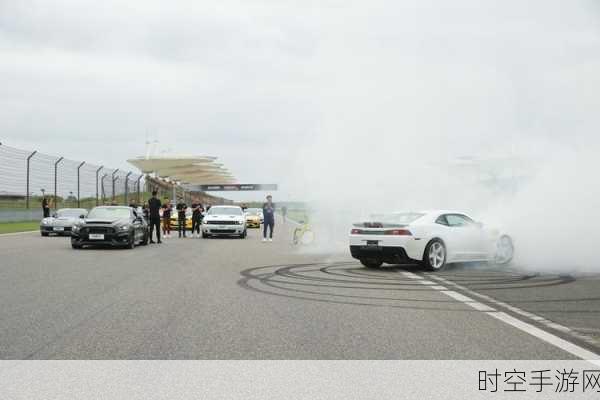 清洁道路，驾驶赛车，竞速比拼，打造清新城市新体验！